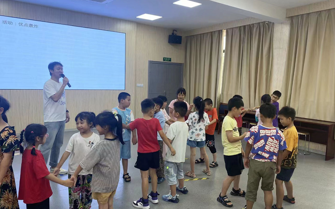 汉川龙观乡中心学校